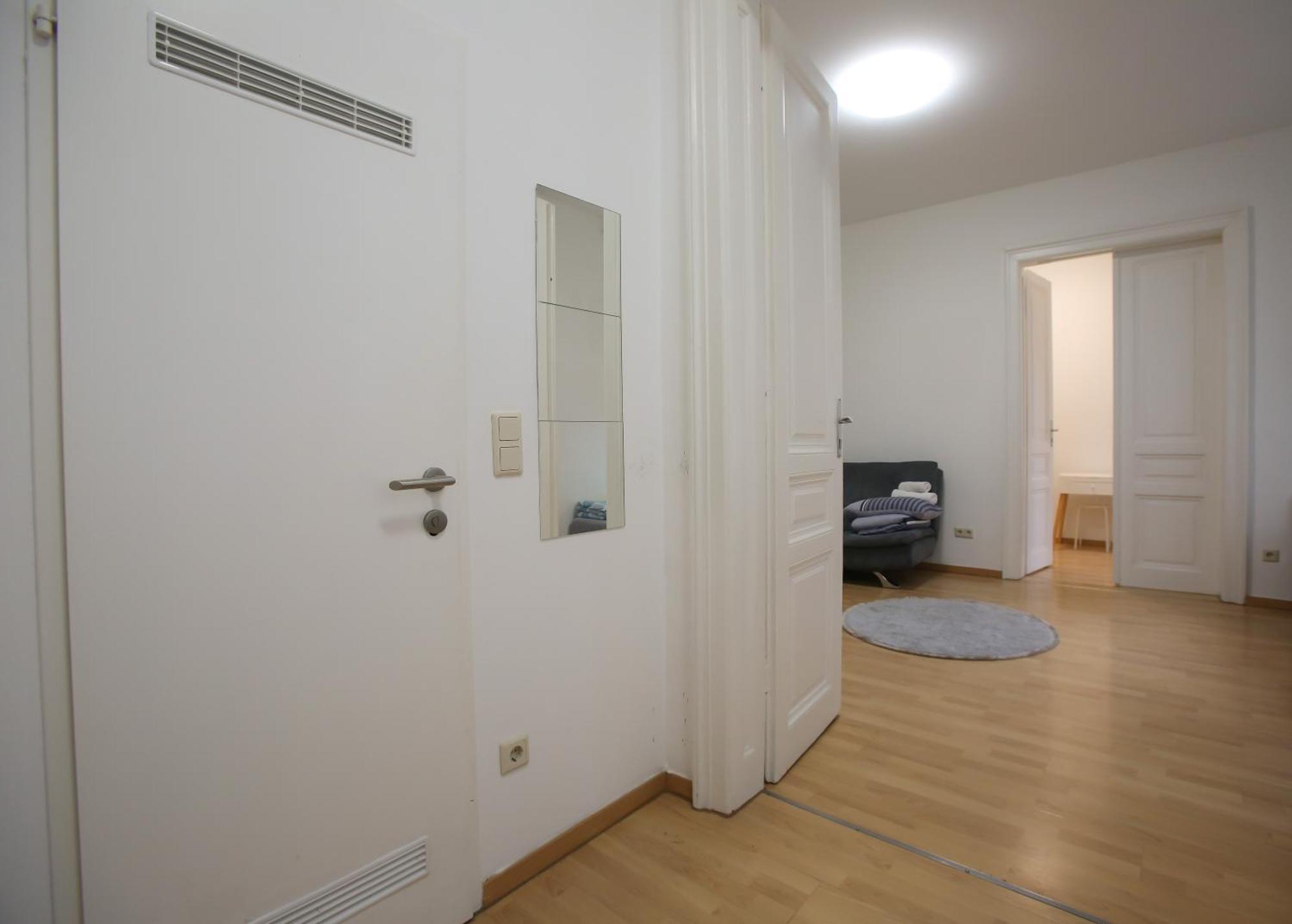 Elegance Gem With Free Parking And Fast Internet 250 Mbits Apartament *